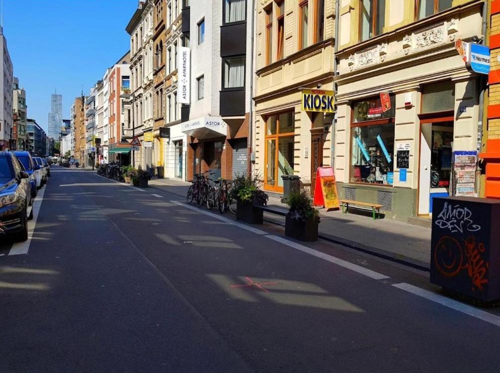 Appartement Stylish In Friesenplatz, Heart Of Keulen