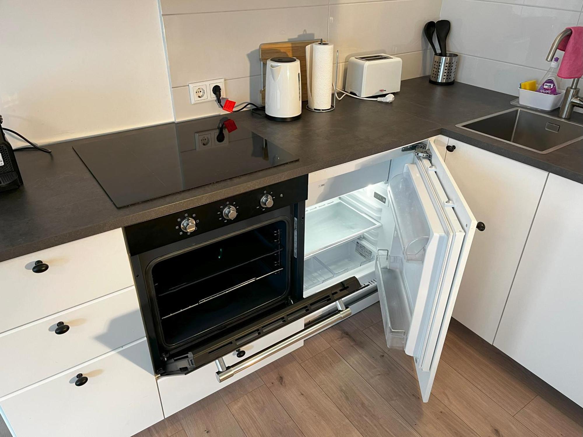 Appartement Stylish In Friesenplatz, Heart Of Keulen